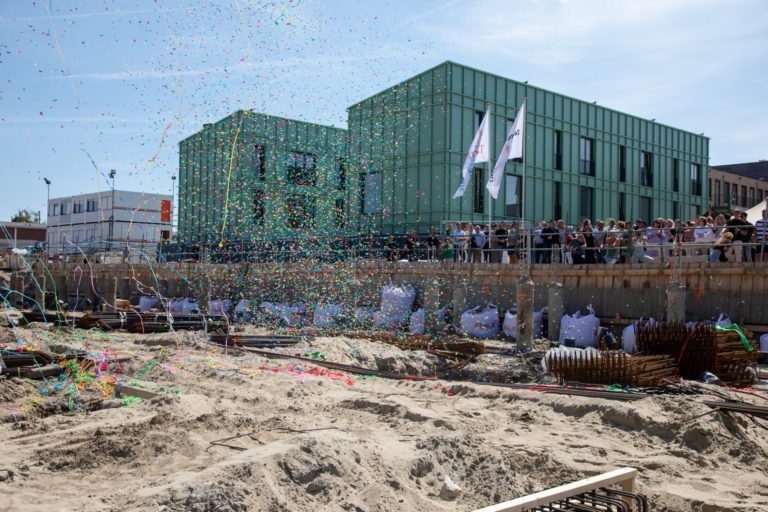 Officiële handeling Holenkwartier