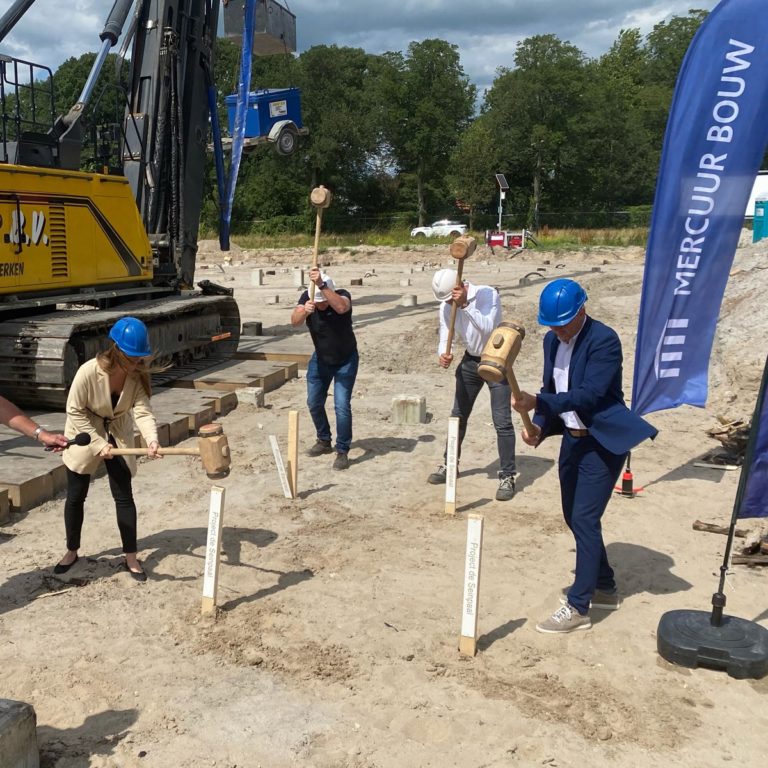 Eerste paal 'Oude Seinpaal' Wester Ven Volendam